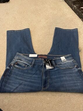 Judy Blue skinny fit capri. Mid-rise size 18W